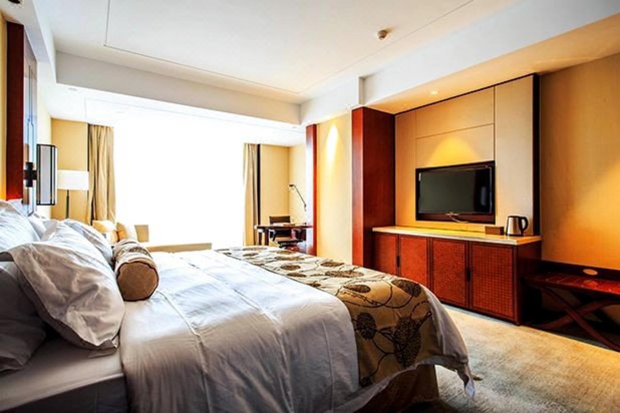 Ramada Jiaxing Hotel Buitenkant foto