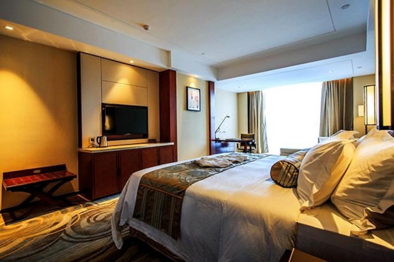 Ramada Jiaxing Hotel Buitenkant foto